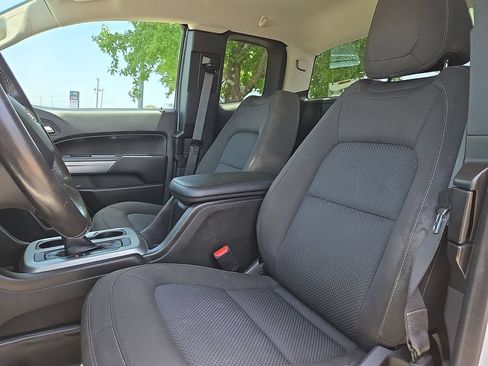 Used 2022 Chevrolet Colorado LT w/ Fleet Safety Package AWD/4WD image 12
