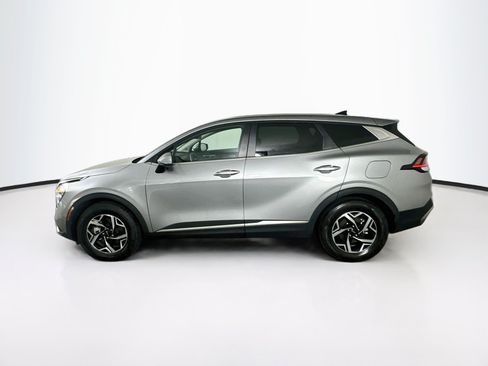 Used 2025 Kia Sportage LX FWD image 4