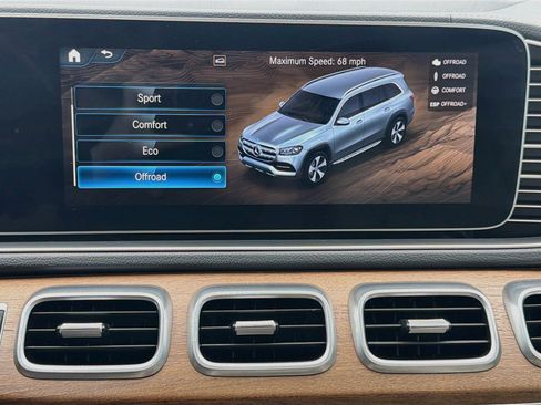 Used 2022 Mercedes-Benz GLS 450 4MATIC image 32