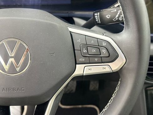 Used 2023 Volkswagen Taos SE image 23