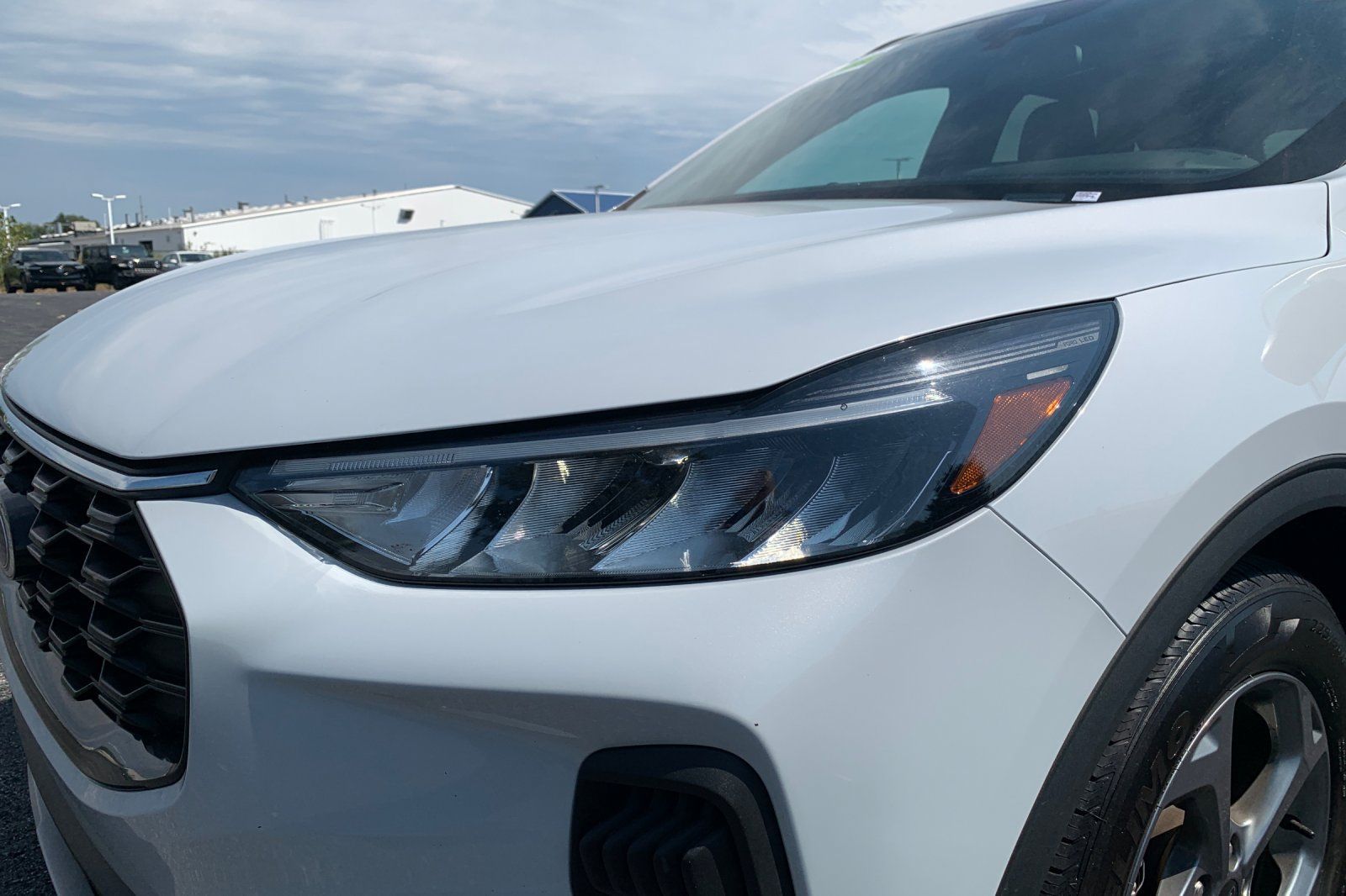 Used 2025 Ford Escape ST-Line FWD image 36