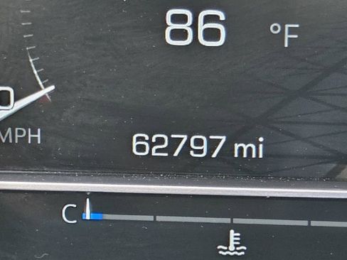 Used 2023 GMC Sierra 1500 AT4 w/ Technology Package image 27