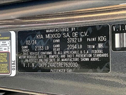 Certified 2024 Kia Forte LXS image 33