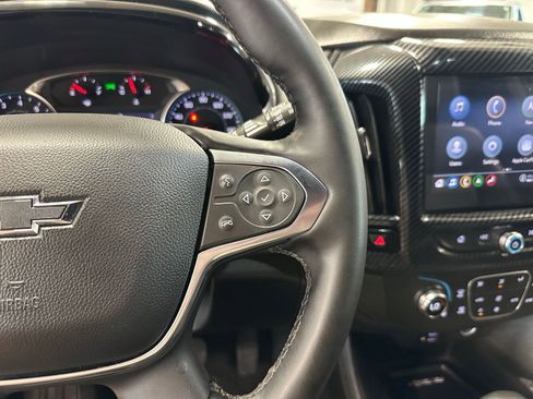 Used 2023 Chevrolet Traverse RS image 19