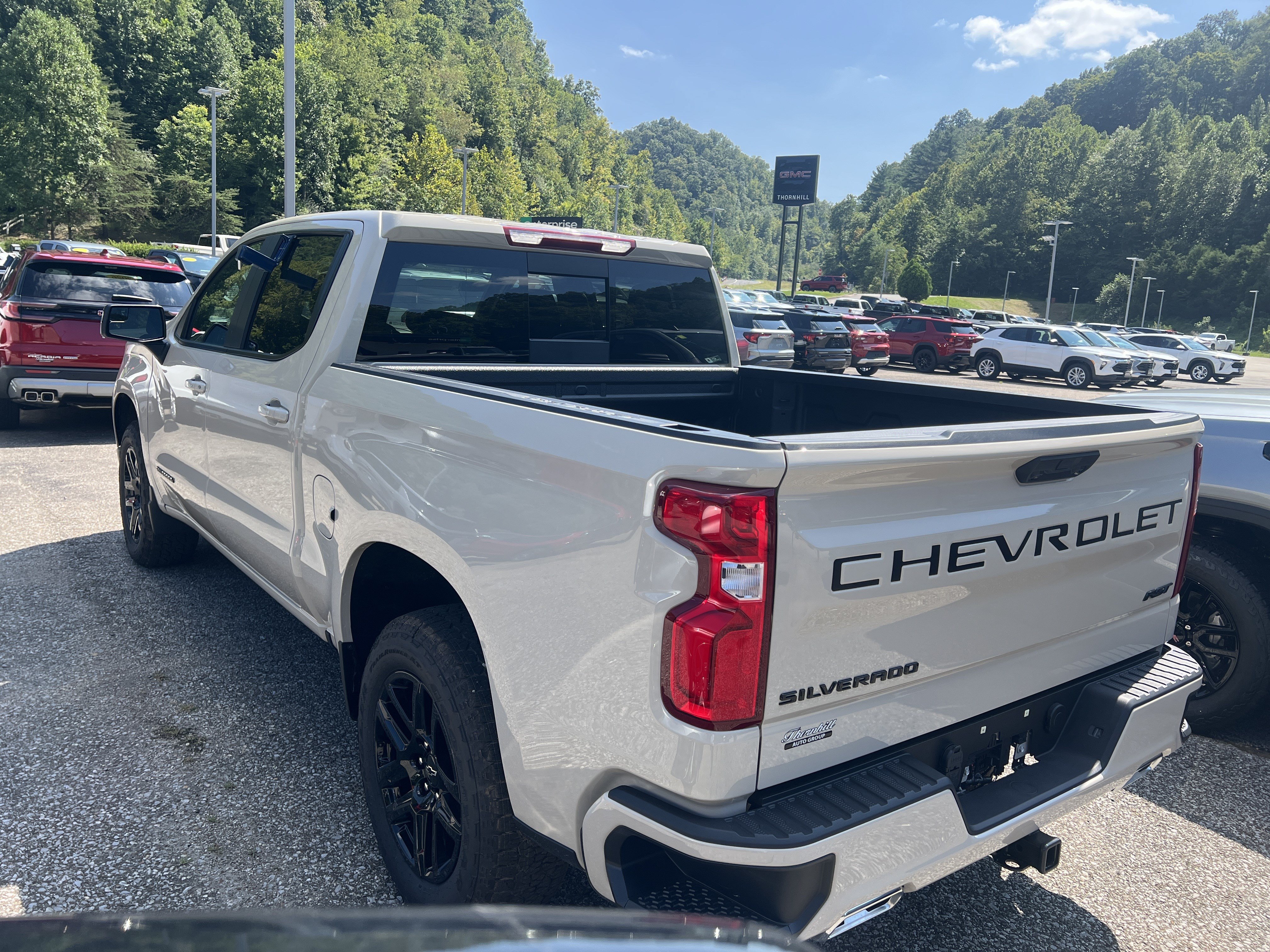 New 2026 Chevrolet Silverado 1500 RST w/ Z71 Off-Road Package AWD/4WD image 5