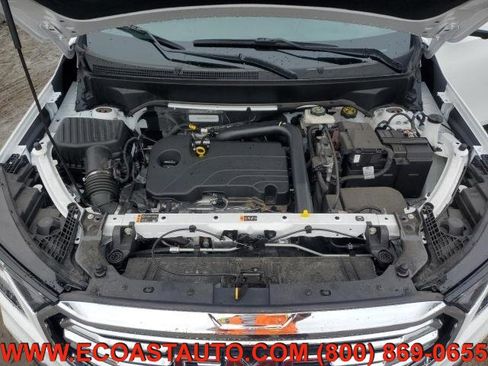 Used 2024 GMC Terrain SLT w/ Tech Package image 5