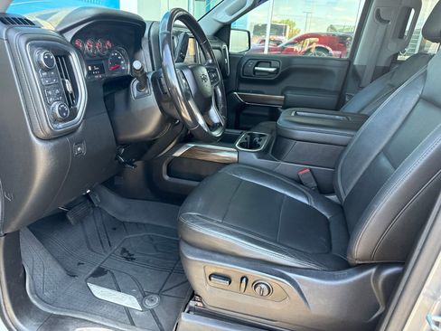 Used 2019 Chevrolet Silverado 1500 RST AWD/4WD image 16