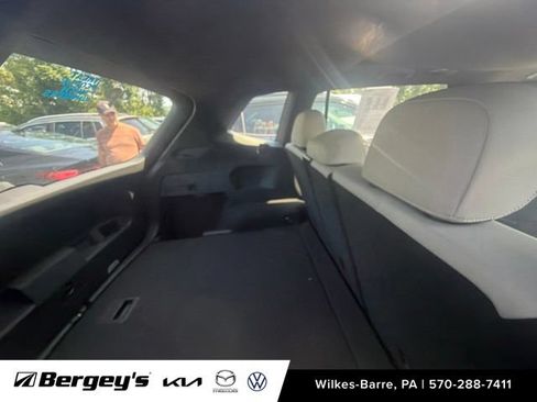 Used 2019 Volkswagen Tiguan SEL R-Line AWD/4WD image 6