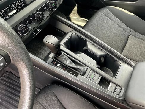 Used 2024 Honda Accord EX image 19