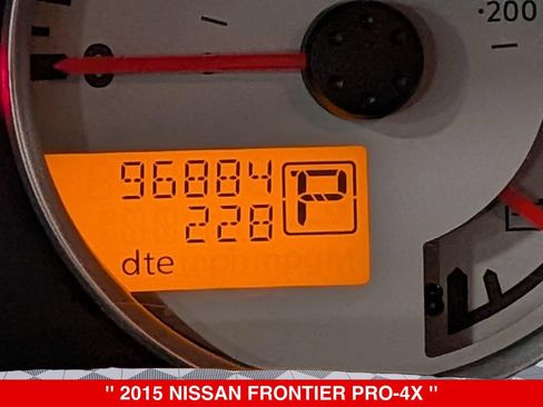 Used 2015 Nissan Frontier PRO-4X AWD/4WD image 19