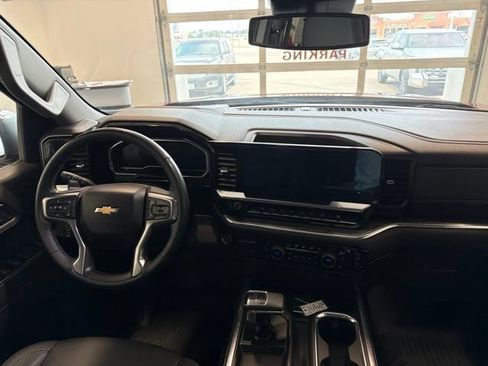 Used 2023 Chevrolet Silverado 1500 LTZ w/ LTZ Premium Package AWD/4WD image 37