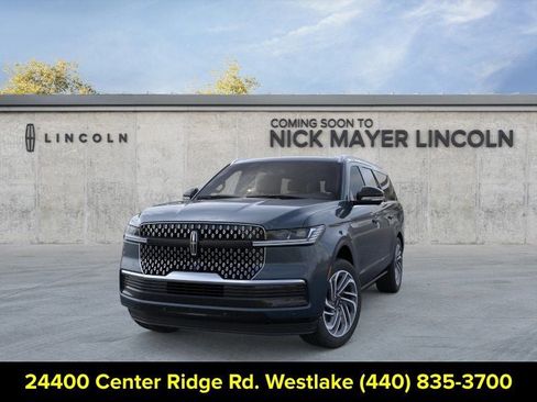 New 2026 Lincoln Navigator L Reserve AWD/4WD image 2