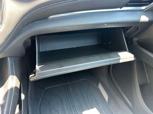 Used 2023 Chevrolet Traverse LT w/ LPO, Floor Liner Package AWD/4WD image 35