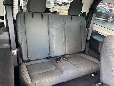 Used 2025 Jeep Wrangler Sport AWD/4WD image 24