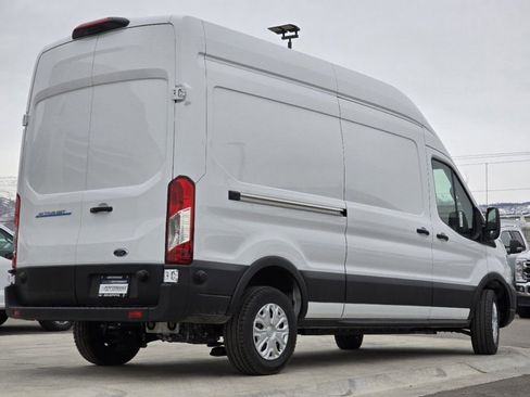 Used 2024 Ford E-Transit 148 High Roof image 20