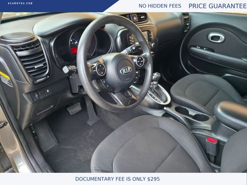 Used 2019 Kia Soul image 15