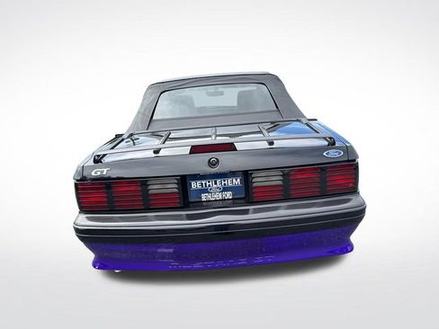 Used 1988 Ford Mustang GT RWD image 4