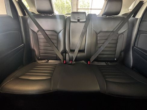 Used 2024 Ford Edge SEL AWD/4WD image 38