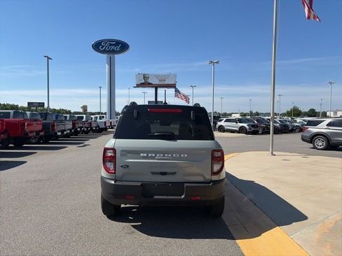 Used 2023 Ford Bronco Sport Outer Banks w/ Tech Package AWD/4WD image 4