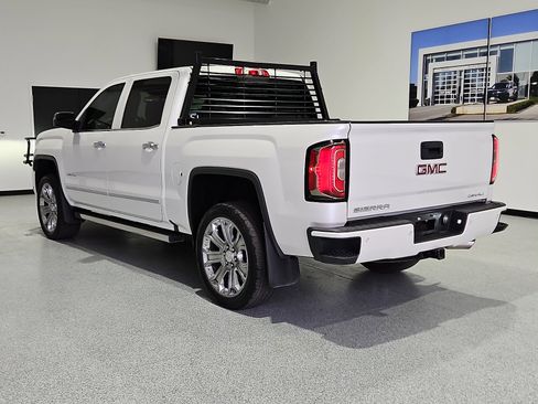 Used 2018 GMC Sierra 1500 Denali w/ Denali Ultimate Package AWD/4WD image 2