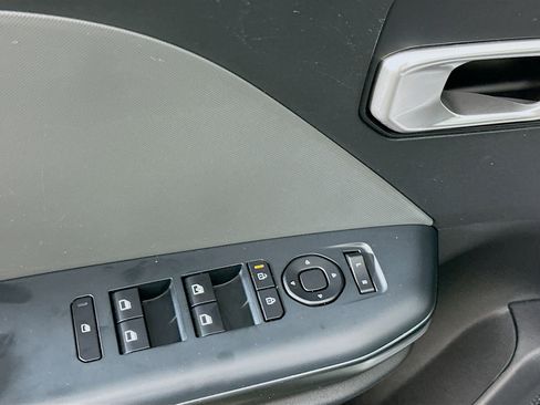 Used 2025 Kia K4 LXS image 15