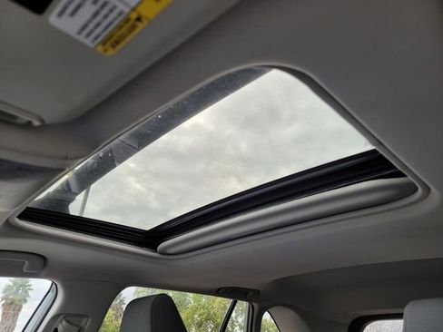 Used 2021 Toyota RAV4 XLE w/ Convenience Package image 17