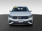 Used 2022 Volkswagen Tiguan SE image 2