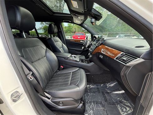 Used 2018 Mercedes-Benz GLS 450 4MATIC image 42
