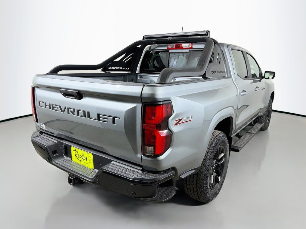 New 2026 Chevrolet Colorado Z71 w/ Midnight Edition AWD/4WD image 6