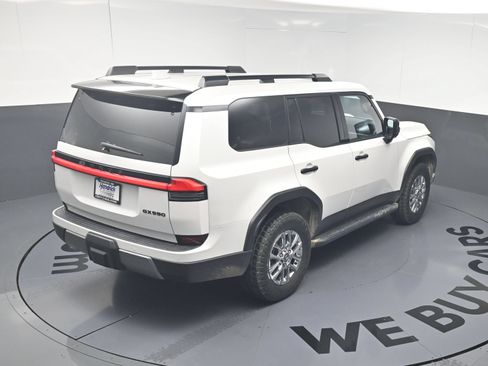 Used 2024 Lexus GX 550 AWD/4WD image 25