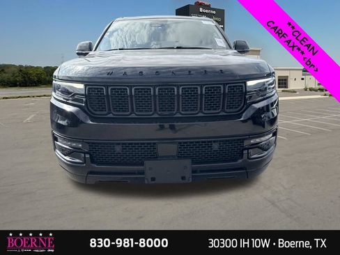 Used 2023 Jeep Wagoneer Series II AWD/4WD image 5
