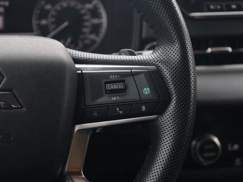 Used 2024 Mitsubishi Outlander SE FWD image 9
