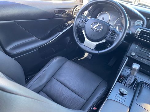 Used 2016 Lexus IS 200t image 15