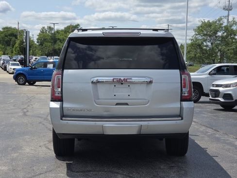 Used 2017 GMC Yukon XL Denali w/ Open Road Package AWD/4WD image 14