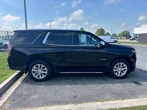 Used 2023 Chevrolet Tahoe Premier AWD/4WD image 11