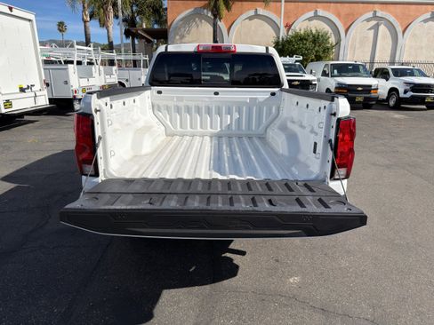 Used 2023 Chevrolet Colorado LT w/ LT Convenience Package image 16