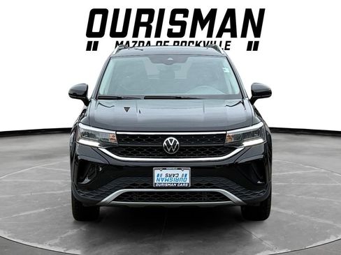 Used 2024 Volkswagen Taos SE AWD/4WD image 8