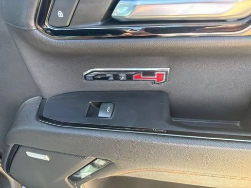 Used 2023 GMC Sierra 1500 AT4 w/ AT4 Premium Package AWD/4WD image 17