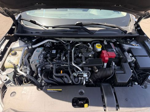 Used 2025 Nissan Sentra SV FWD image 30