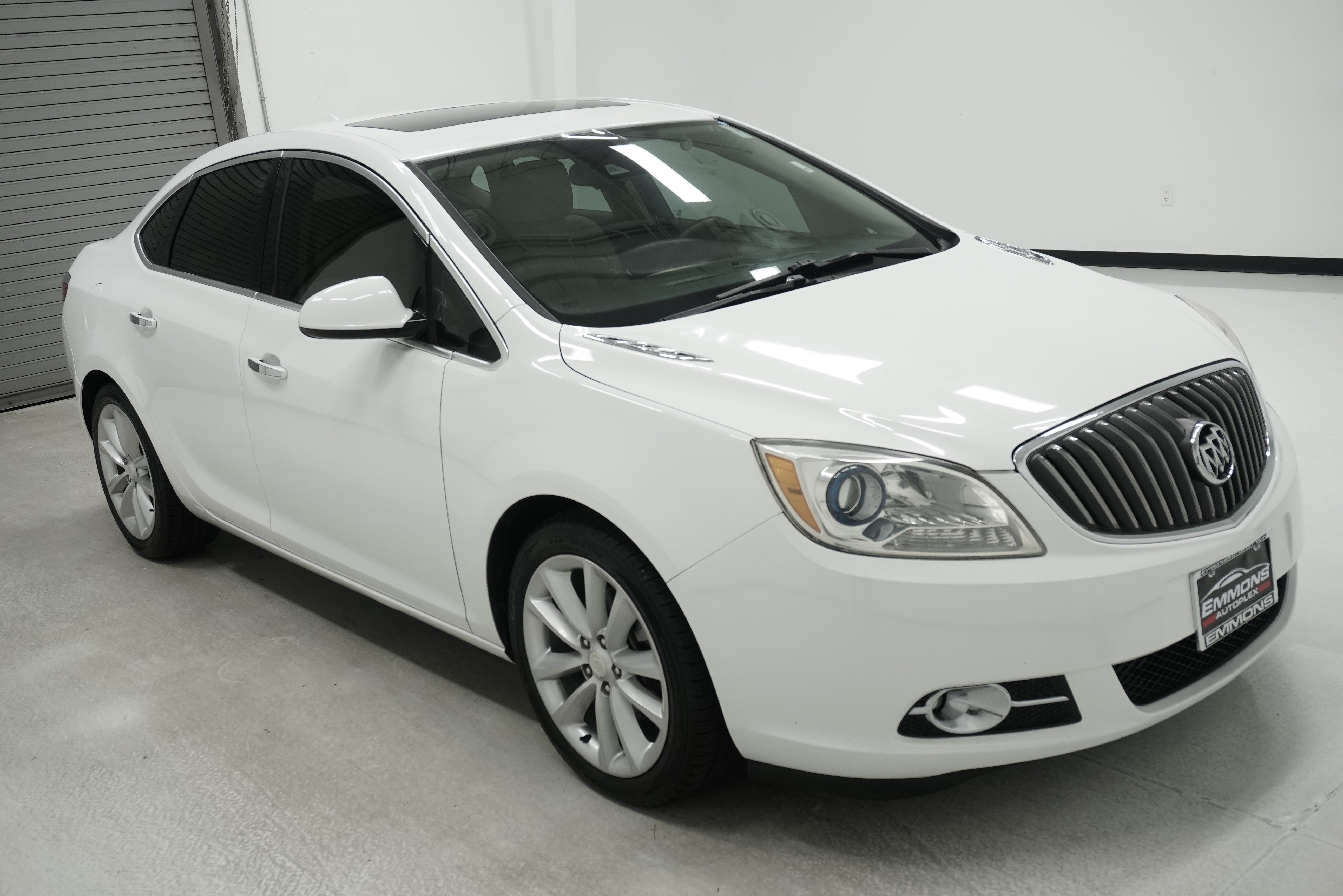 Used 2014 Buick Verano Leather FWD image 3