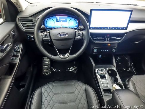 Used 2023 Ford Escape SE w/ PHEV Premium Package FWD image 14
