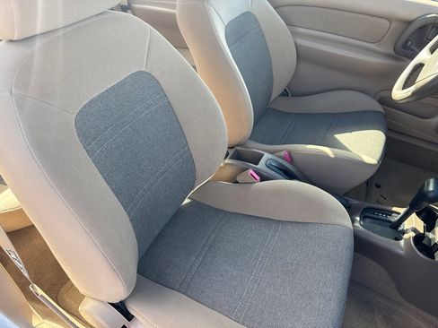 Used 2000 Ford Escort image 21