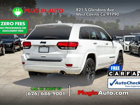 Used 2018 Jeep Grand Cherokee Altitude AWD/4WD image 7