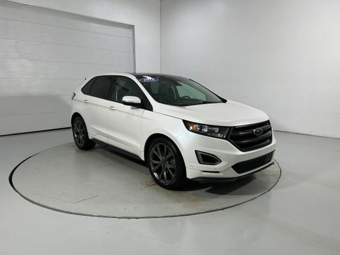 Used 2016 Ford Edge Sport w/ Equipment Group 401A image 2