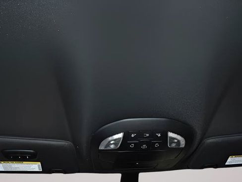 New 2026 Chrysler Pacifica Select w/ S Appearance Package AWD/4WD image 18