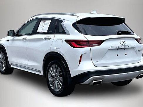 Used 2023 INFINITI QX50 Luxe w/ Accent Package AWD/4WD image 4