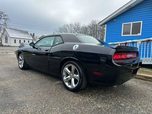 Used 2013 Dodge Challenger SXT Plus image 8