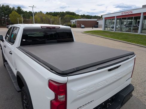Used 2024 Chevrolet Silverado 1500 ZR2 AWD/4WD image 14