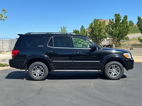 Used 2005 Toyota Sequoia Limited image 6