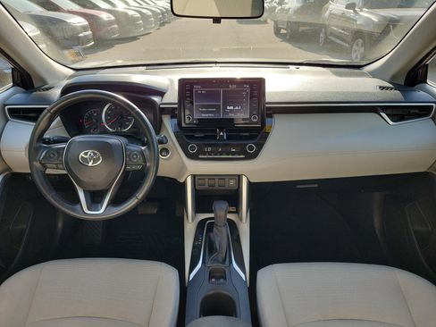 Used 2022 Toyota Corolla Cross LE FWD image 16